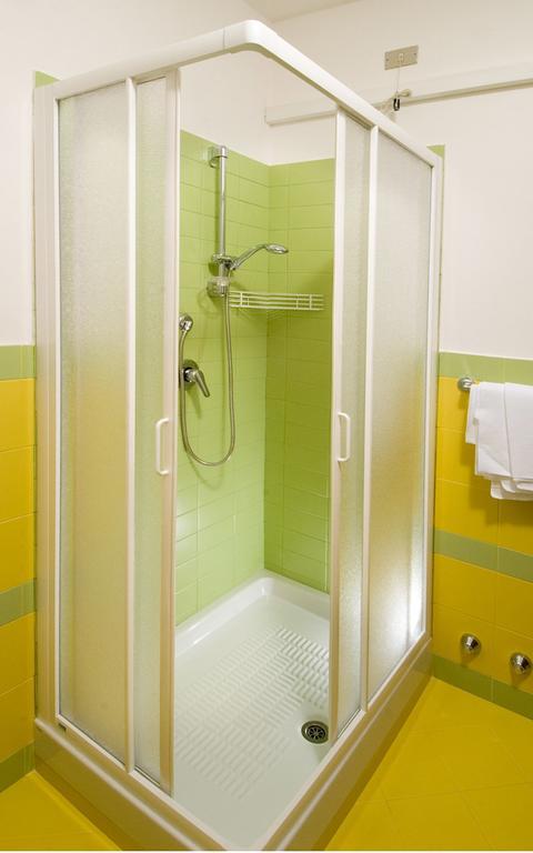 Hotel Esperia Alba Adriatica Kamer foto